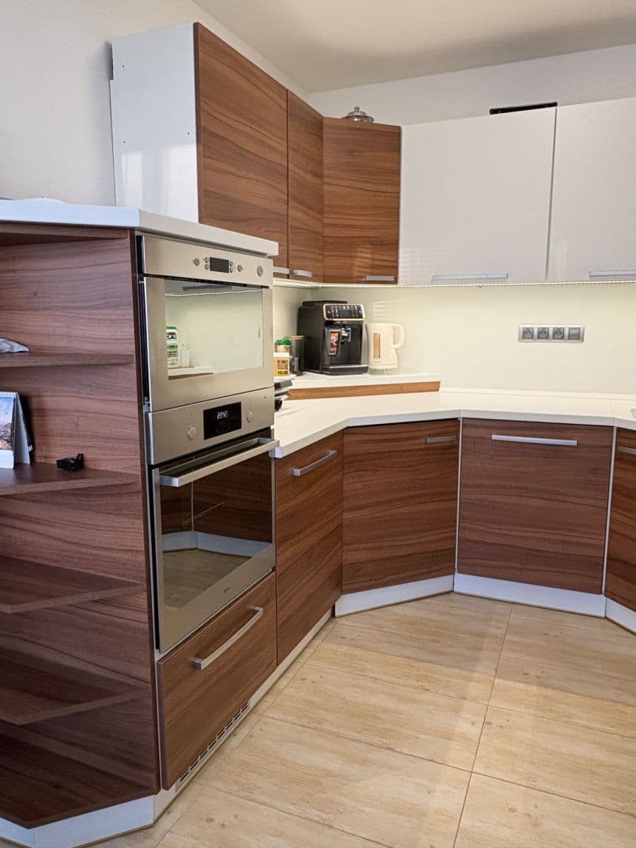 2 bedroom with open-plan kitchen flat to rent, 67 m², Studentů, Kutná Hora, Středočeský Region 2 bedroom with open-plan kitchen flat to rent, 67 m², Studentů, Kutná Hora, Středočeský Region