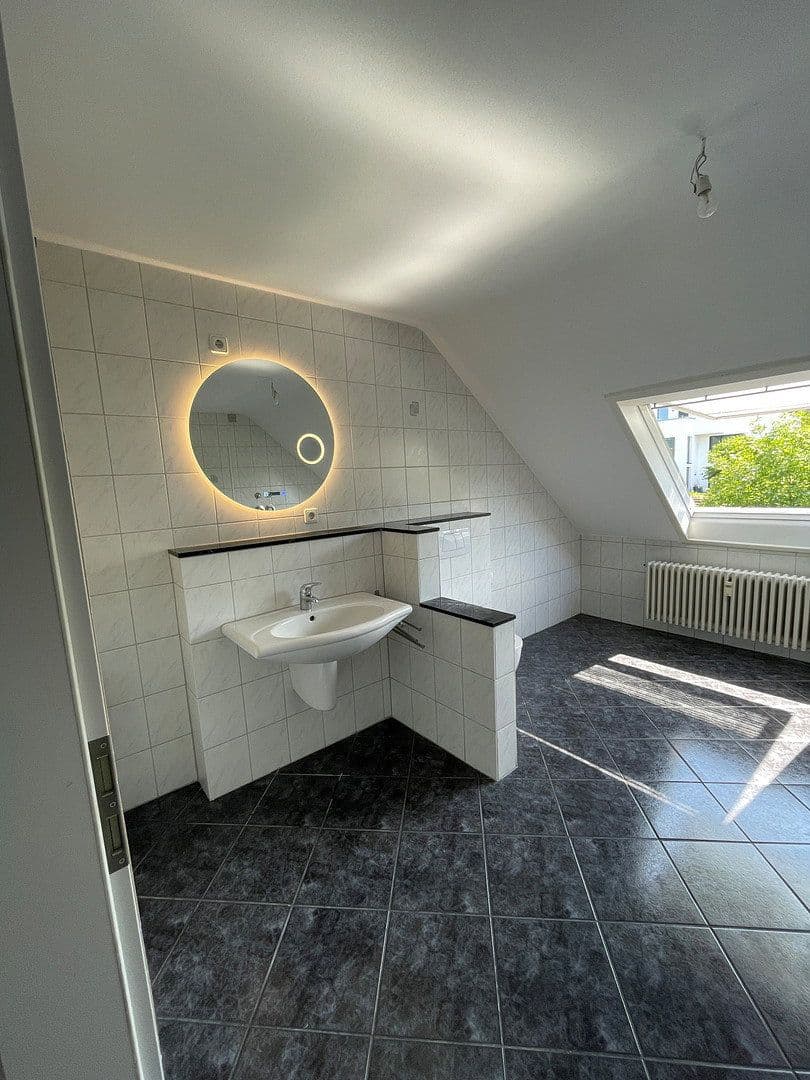 1 bedroom with open-plan kitchen flat to rent, 75 m², Wiesweg 50, Eltville am Rhein, Hesse 1 bedroom with open-plan kitchen flat to rent, 75 m², Wiesweg 50, Eltville am Rhein, Hesse