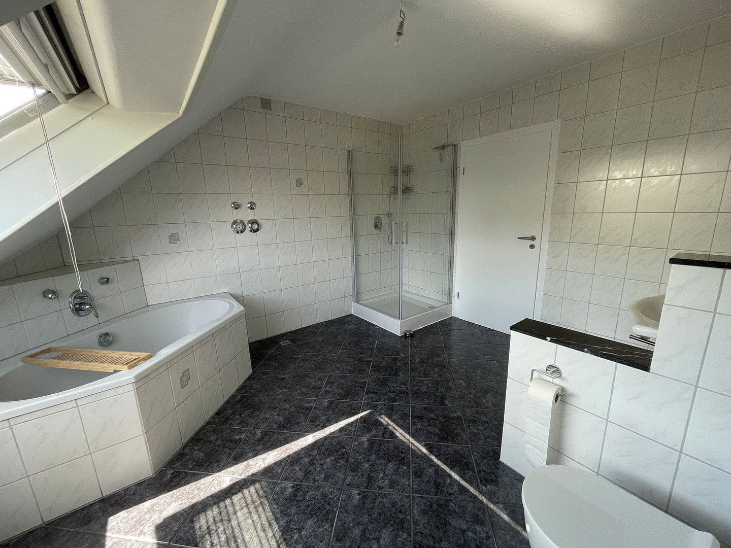 1 bedroom with open-plan kitchen flat to rent, 75 m², Wiesweg 50, Eltville am Rhein, Hesse 1 bedroom with open-plan kitchen flat to rent, 75 m², Wiesweg 50, Eltville am Rhein, Hesse