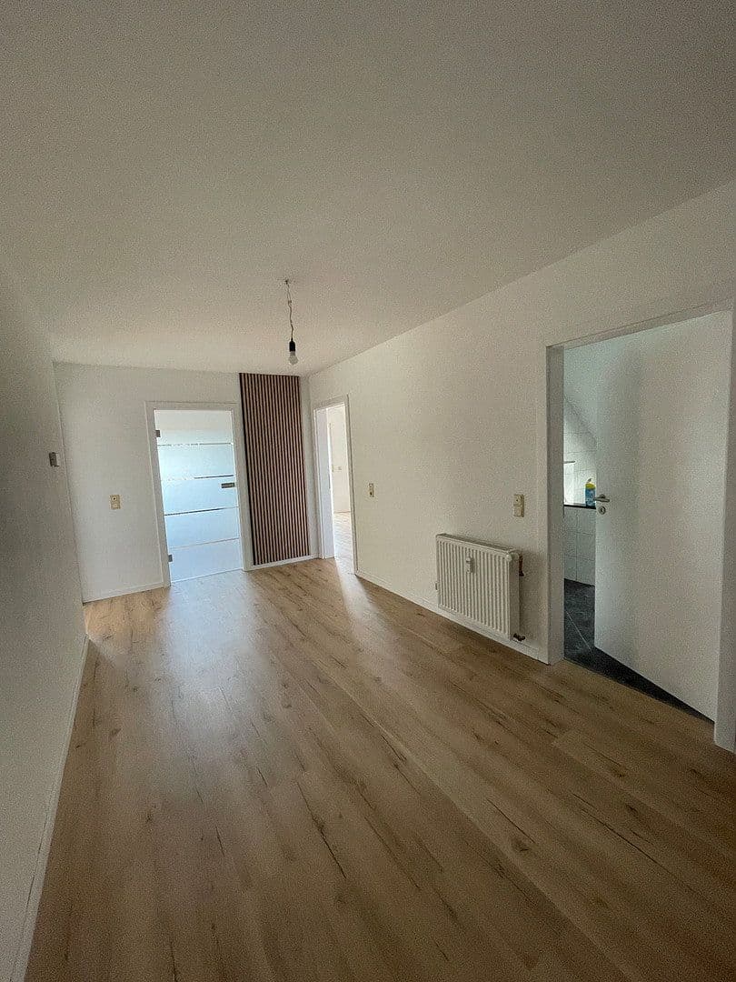 1 bedroom with open-plan kitchen flat to rent, 75 m², Wiesweg 50, Eltville am Rhein, Hesse 1 bedroom with open-plan kitchen flat to rent, 75 m², Wiesweg 50, Eltville am Rhein, Hesse