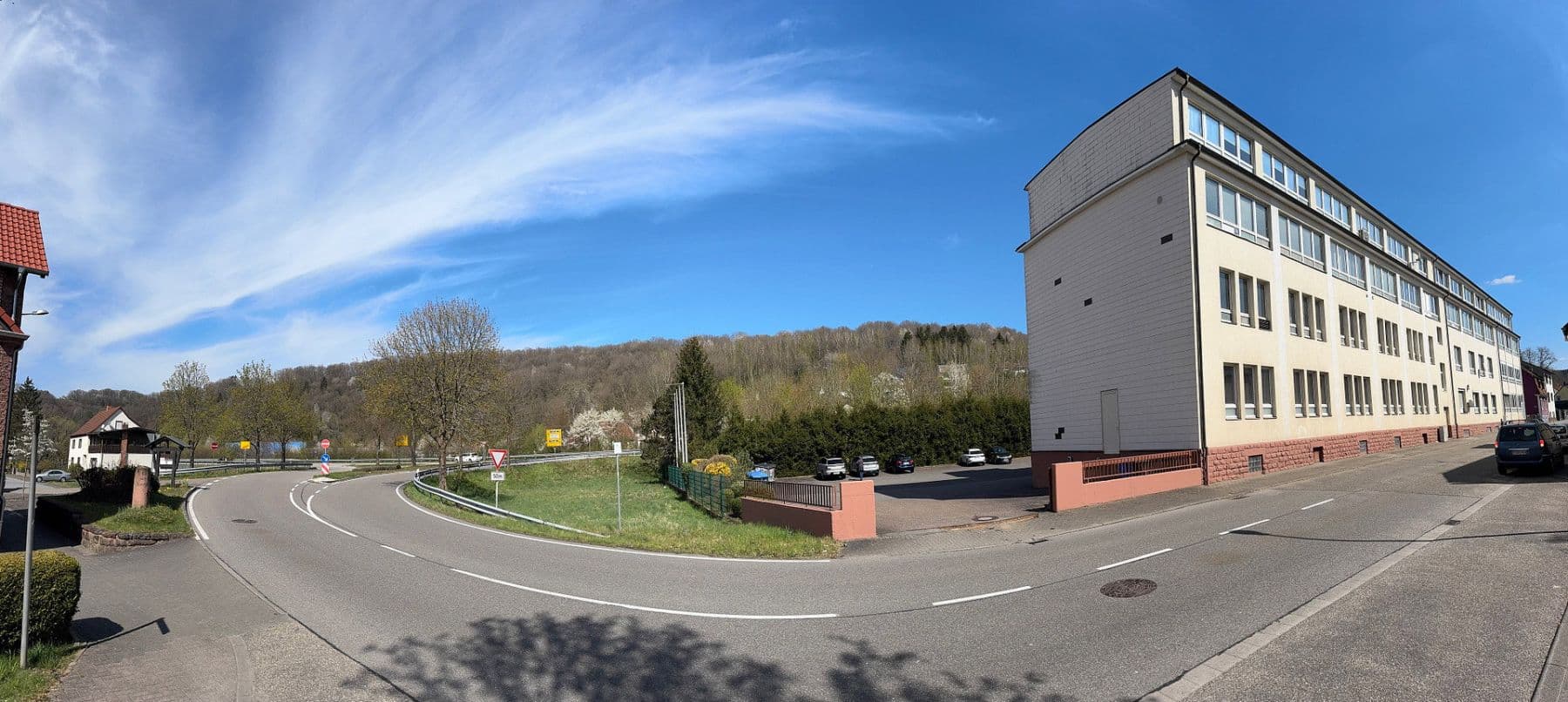 non-residential property to rent, 1,348 m², Hauptstraße 186, Waldfischbach-Burgalben, Rhineland-Palatinate non-residential property to rent, 1,348 m², Hauptstraße 186, Waldfischbach-Burgalben, Rhineland-Palatinate