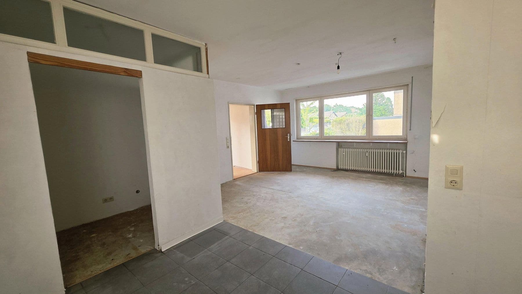 house for sale, 367 m², Bielefeld, North Rhine-Westphalia house for sale, 367 m², Bielefeld, North Rhine-Westphalia