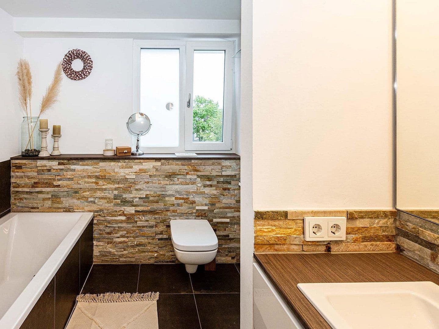 3 bedroom with open-plan kitchen flat to rent, 137 m², Mooserstrasse 16, Radolfzell am Bodensee, Baden-Württemberg 3 bedroom with open-plan kitchen flat to rent, 137 m², Mooserstrasse 16, Radolfzell am Bodensee, Baden-Württemberg