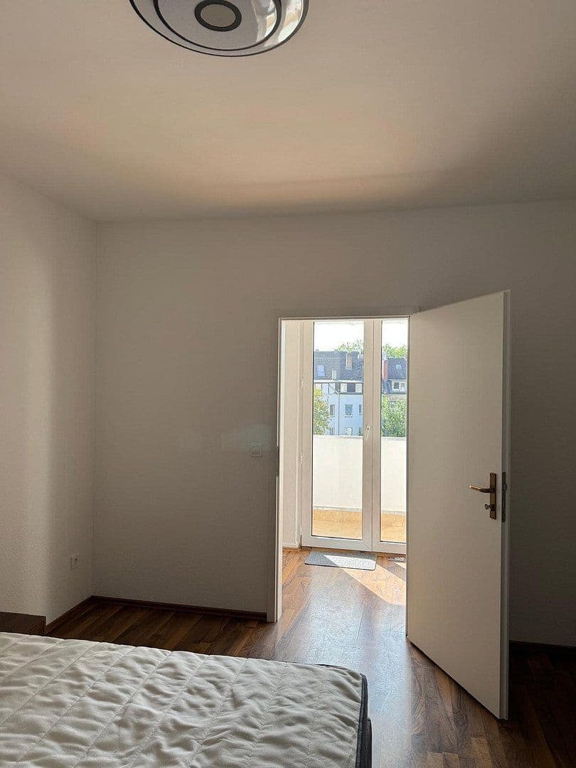flat to rent, 18 m², Düsseldorf, North Rhine-Westphalia flat to rent, 18 m², Düsseldorf, North Rhine-Westphalia