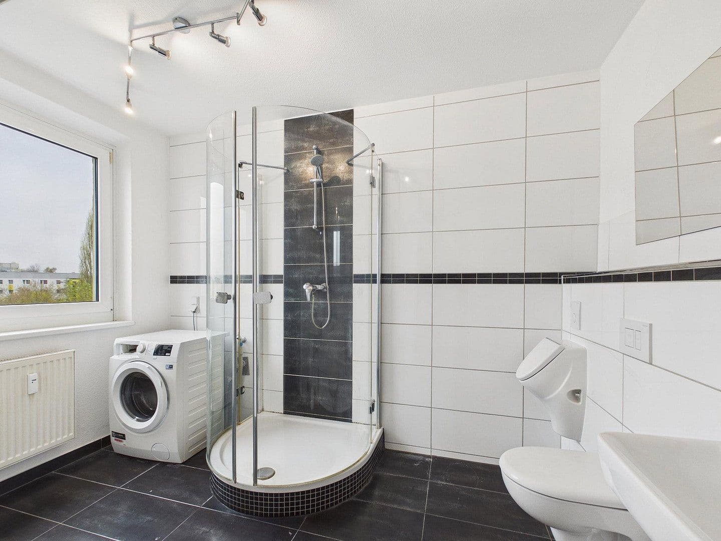 6 bedroom flat for sale, 96 m², Lion-Feuchtwanger-Straße 52, Berlin, Berlin 6 bedroom flat for sale, 96 m², Lion-Feuchtwanger-Straße 52, Berlin, Berlin