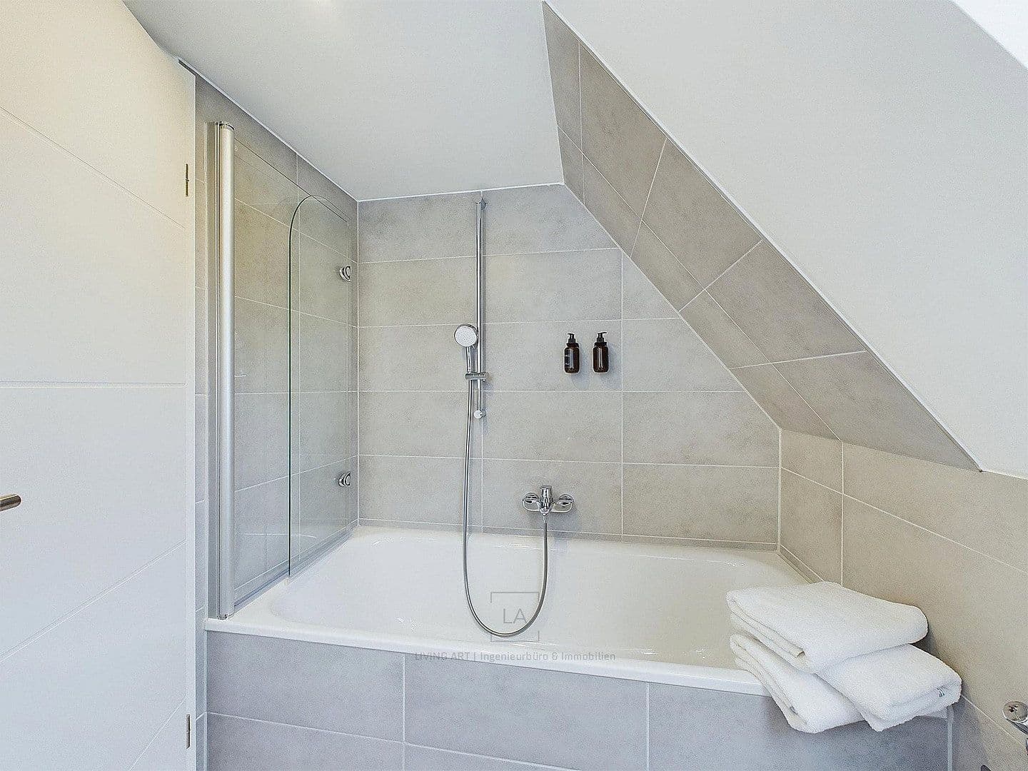 Studio flat to rent, 35 m², Jägerstraße 30, Leverkusen, North Rhine-Westphalia Studio flat to rent, 35 m², Jägerstraße 30, Leverkusen, North Rhine-Westphalia