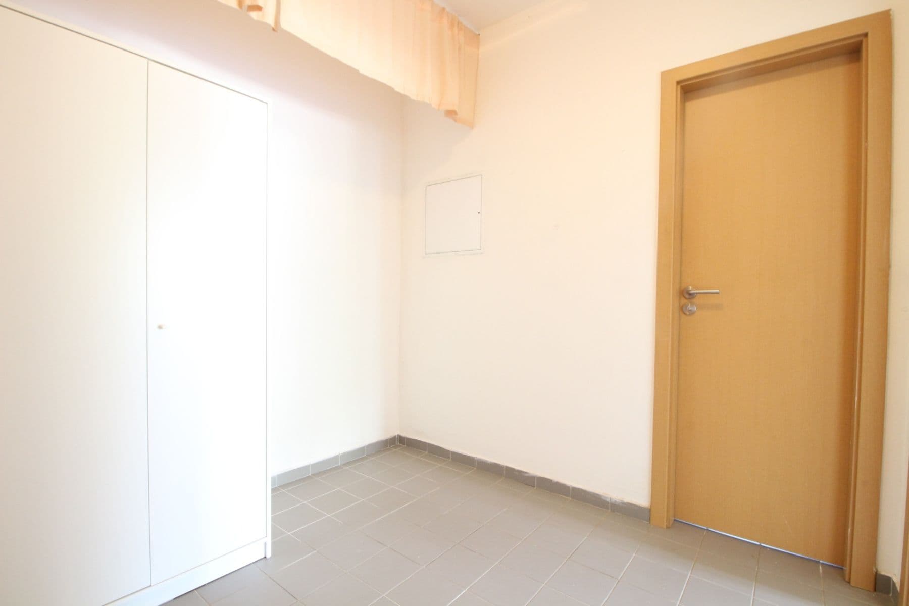 Studio flat to rent, 42 m², Ohradní, Kamenice, Středočeský Region Studio flat to rent, 42 m², Ohradní, Kamenice, Středočeský Region