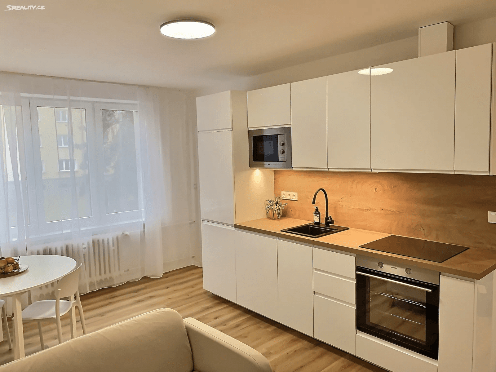 2 bedroom with open-plan kitchen flat to rent, 56 m², Riegrova, Jihlava, Vysočina Region 2 bedroom with open-plan kitchen flat to rent, 56 m², Riegrova, Jihlava, Vysočina Region