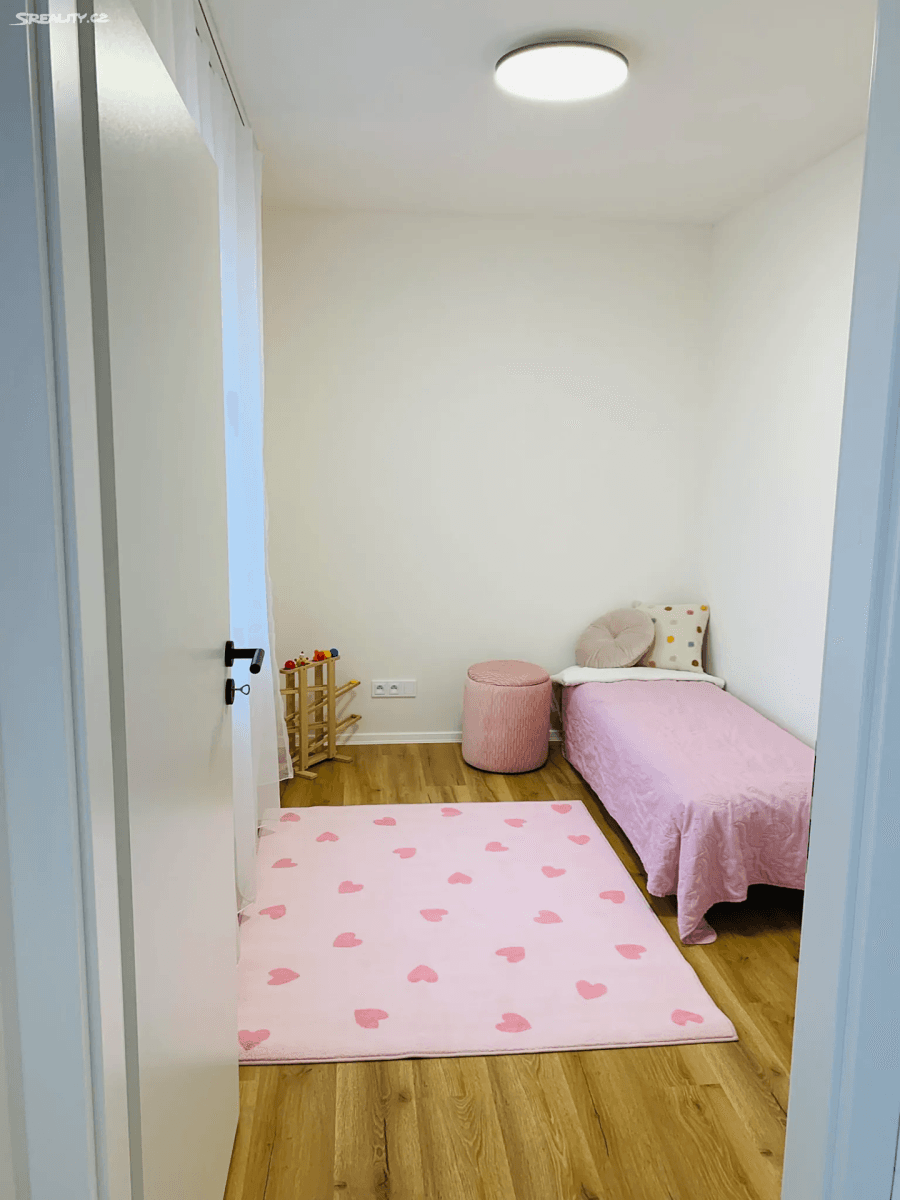 2 bedroom with open-plan kitchen flat to rent, 56 m², Riegrova, Jihlava, Vysočina Region 2 bedroom with open-plan kitchen flat to rent, 56 m², Riegrova, Jihlava, Vysočina Region