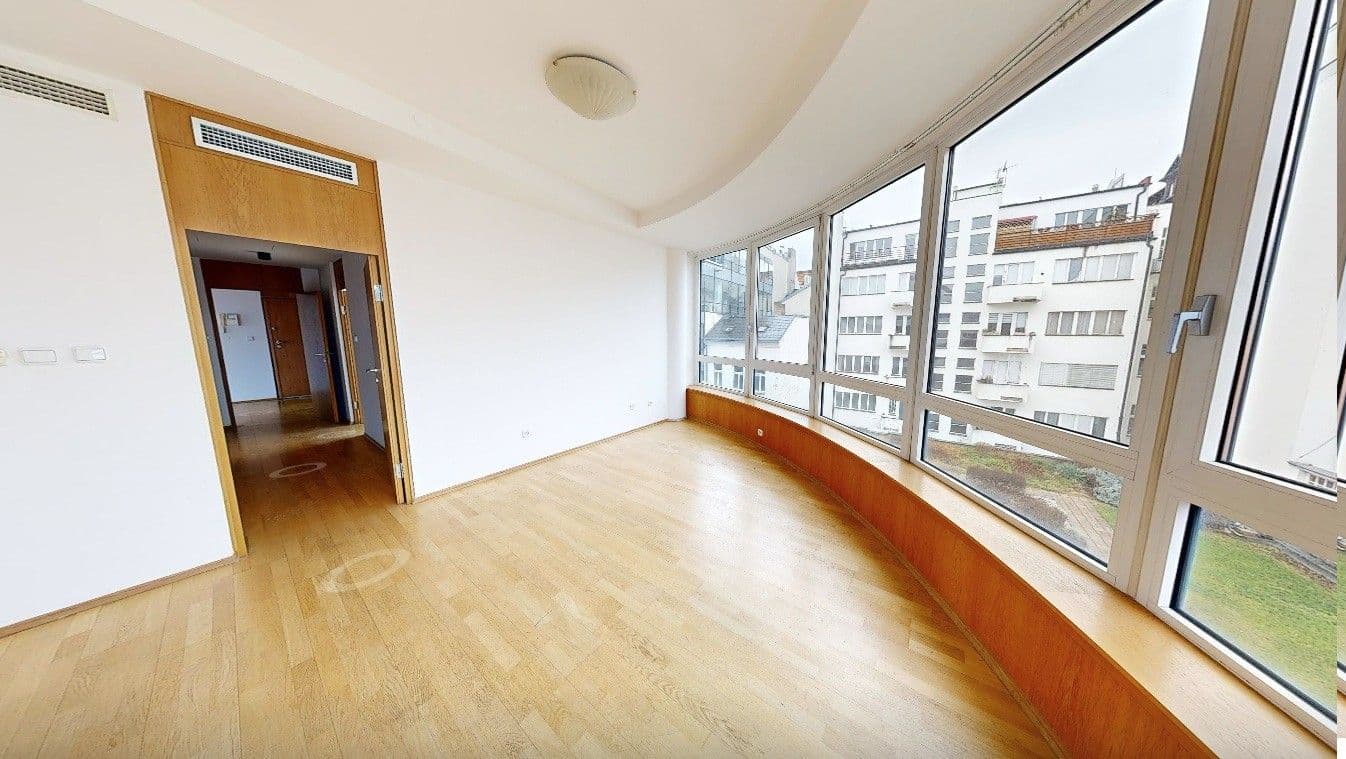 3 bedroom flat to rent, 130 m², Jungmannova, Prague, Prague 3 bedroom flat to rent, 130 m², Jungmannova, Prague, Prague