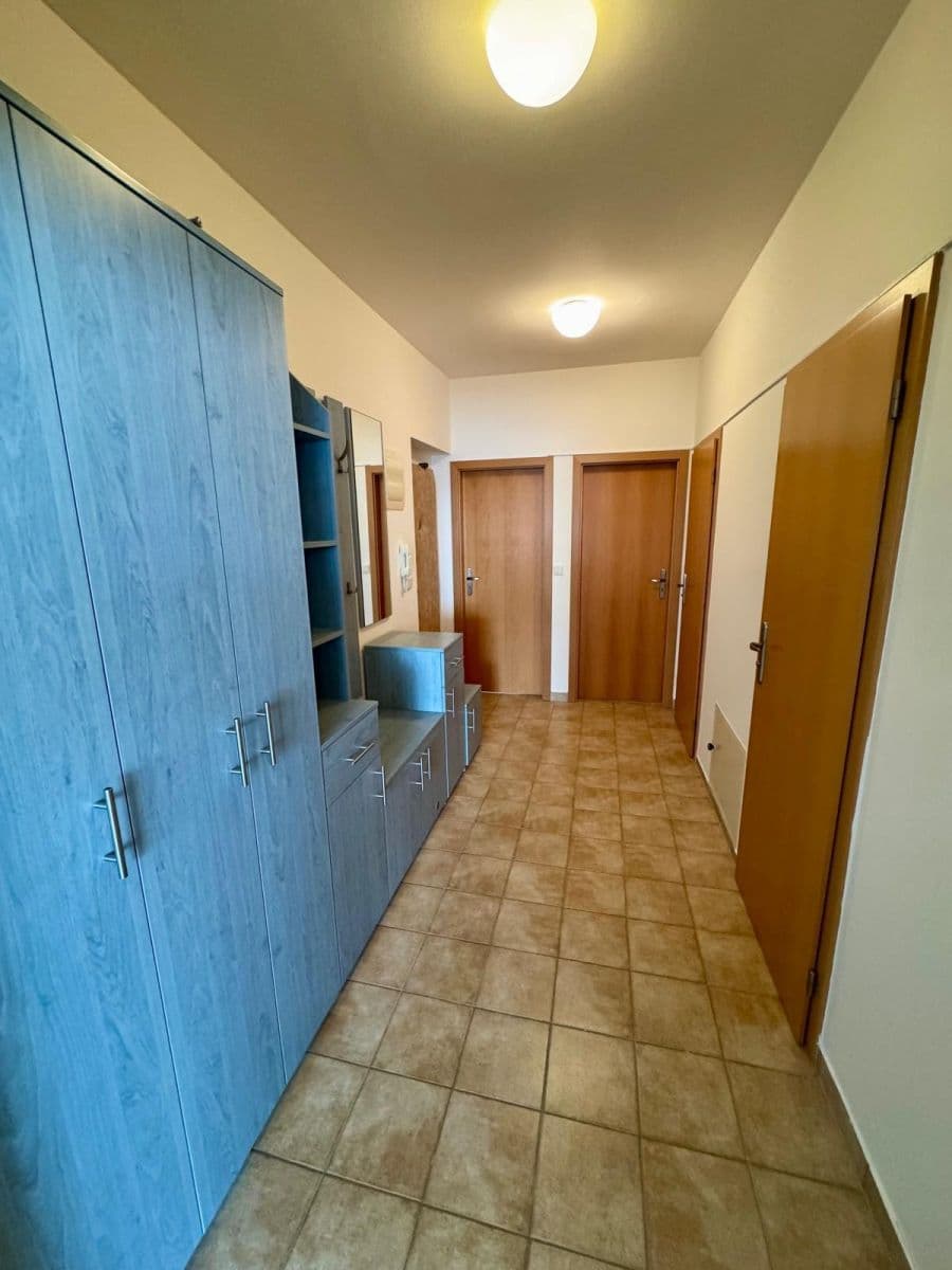 2 bedroom with open-plan kitchen flat for sale, 76 m², Pastevců, Prague, Prague 2 bedroom with open-plan kitchen flat for sale, 76 m², Pastevců, Prague, Prague