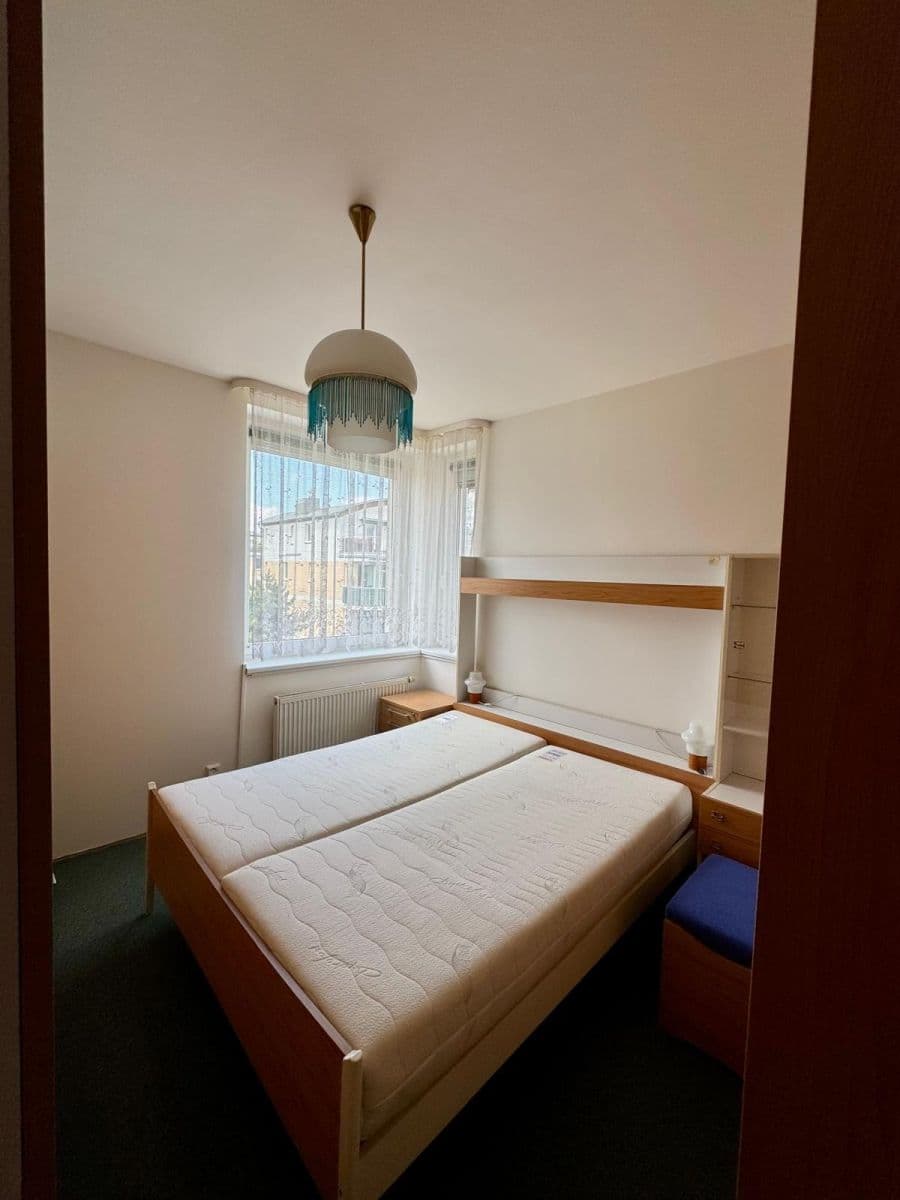 2 bedroom with open-plan kitchen flat for sale, 76 m², Pastevců, Prague, Prague 2 bedroom with open-plan kitchen flat for sale, 76 m², Pastevců, Prague, Prague