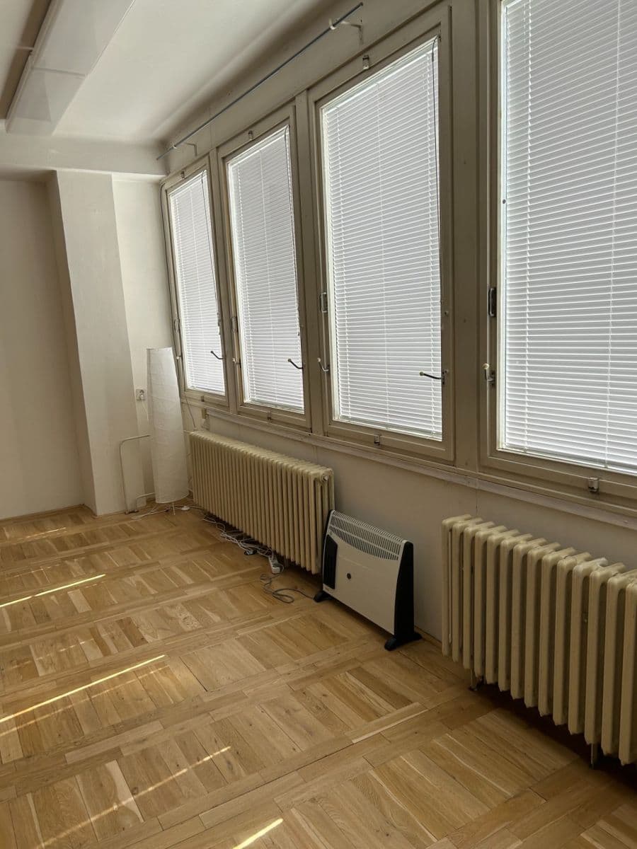 office to rent, 39 m², Prouskova, Turnov, Liberecký Region office to rent, 39 m², Prouskova, Turnov, Liberecký Region