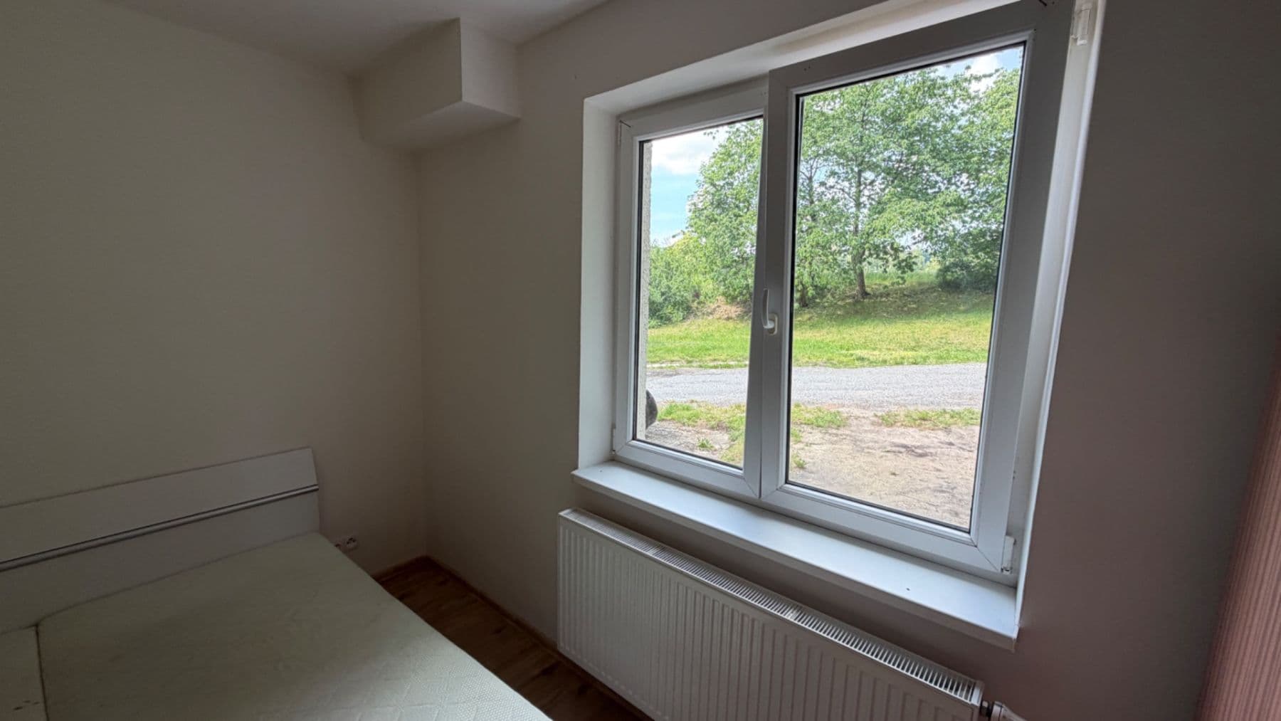 Studio flat to rent, 33 m², Divišov, Středočeský Region Studio flat to rent, 33 m², Divišov, Středočeský Region
