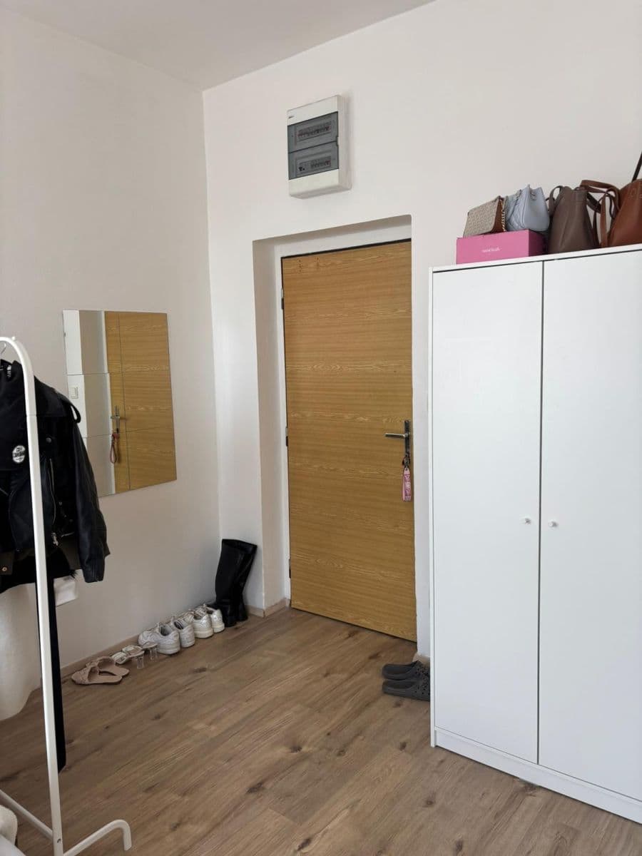 Small studio flat to rent, 24 m², Husova tř., České Budějovice, Jihočeský Region Small studio flat to rent, 24 m², Husova tř., České Budějovice, Jihočeský Region