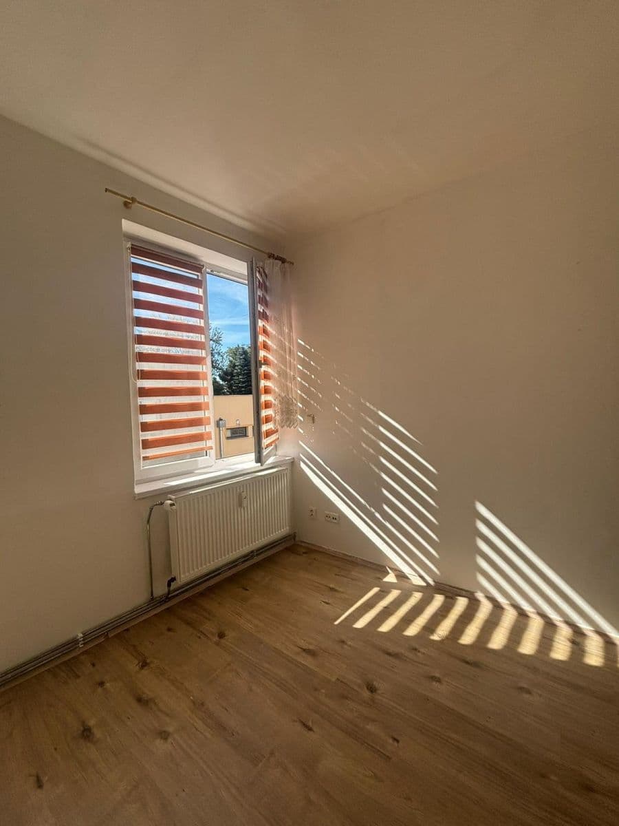 Small studio flat to rent, 24 m², Husova tř., České Budějovice, Jihočeský Region Small studio flat to rent, 24 m², Husova tř., České Budějovice, Jihočeský Region