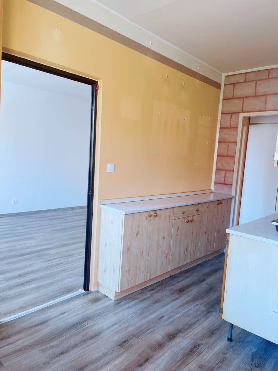 3 bedroom flat to rent, 69 m², Bílovice, Zlínský Region 3 bedroom flat to rent, 69 m², Bílovice, Zlínský Region