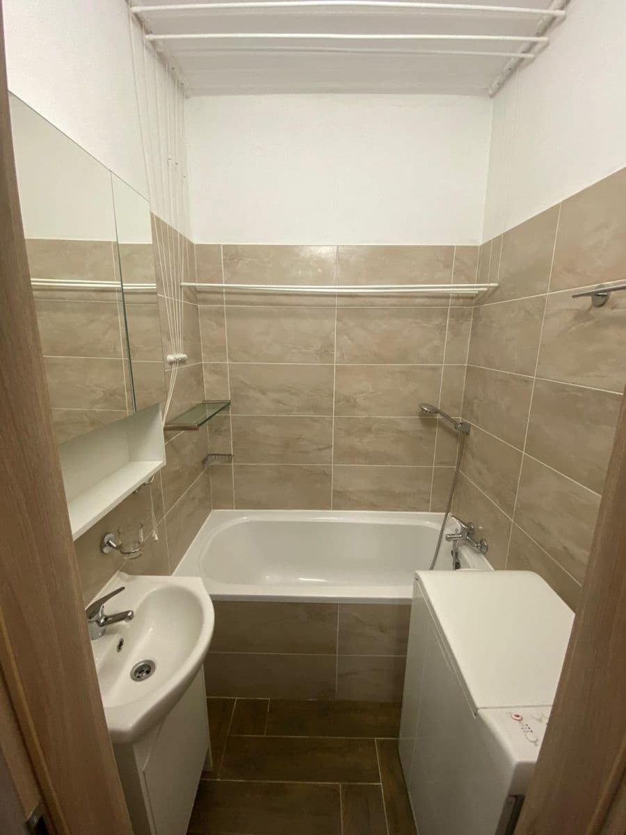 2 bedroom flat to rent, 50 m², Wolkerova, Lovosice, Ústecký Region 2 bedroom flat to rent, 50 m², Wolkerova, Lovosice, Ústecký Region