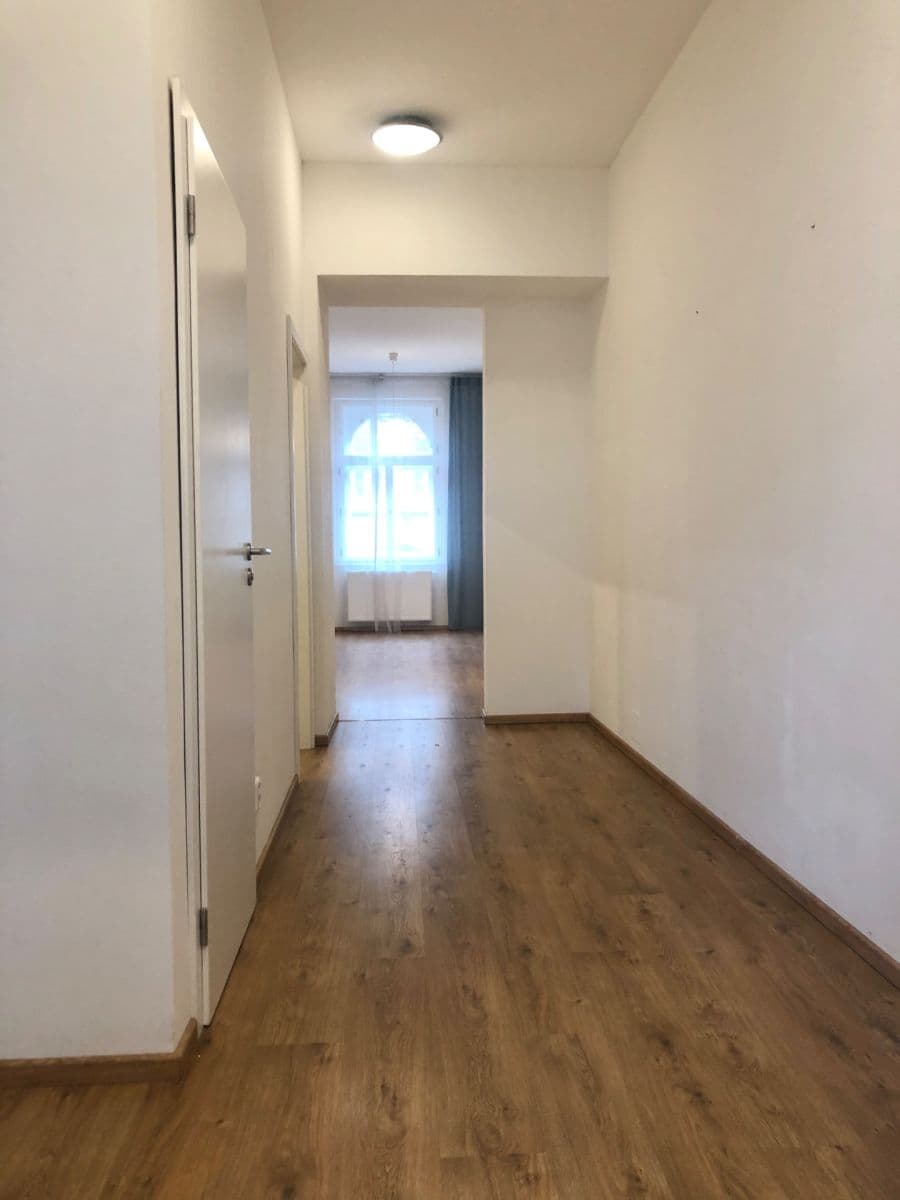 2 bedroom with open-plan kitchen flat to rent, 75 m², Na Celné, Prague, Prague 2 bedroom with open-plan kitchen flat to rent, 75 m², Na Celné, Prague, Prague