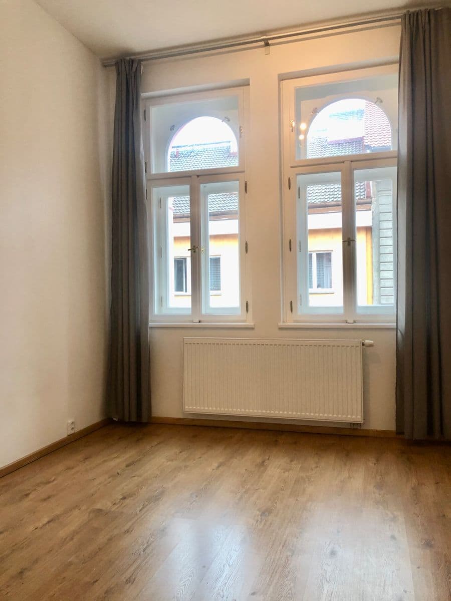 2 bedroom with open-plan kitchen flat to rent, 75 m², Na Celné, Prague, Prague 2 bedroom with open-plan kitchen flat to rent, 75 m², Na Celné, Prague, Prague