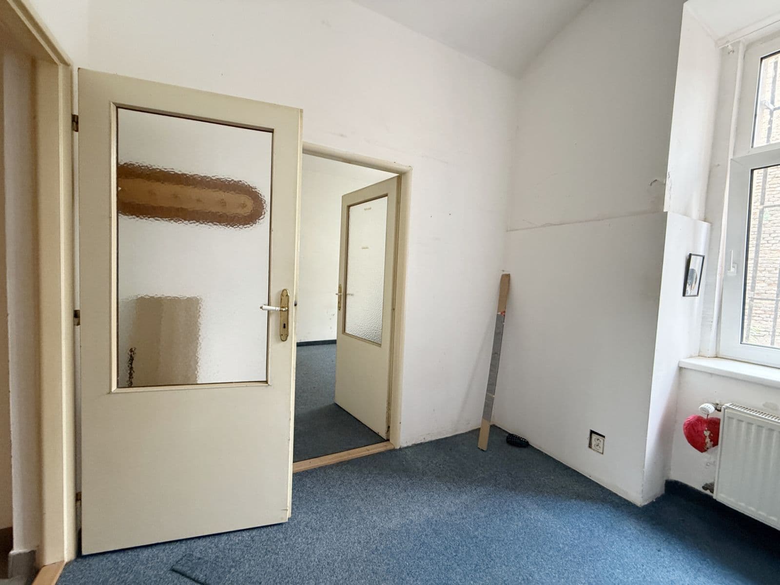 3 bedroom with open-plan kitchen flat to rent, 90 m², Sevastopolská, Prague, Prague 3 bedroom with open-plan kitchen flat to rent, 90 m², Sevastopolská, Prague, Prague
