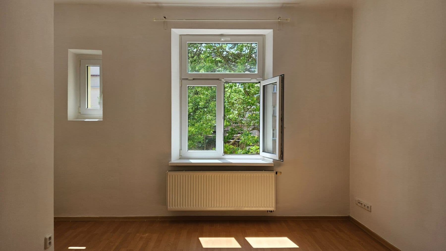 1 bedroom with open-plan kitchen flat to rent, 42 m², Horní, Prague, Prague 1 bedroom with open-plan kitchen flat to rent, 42 m², Horní, Prague, Prague