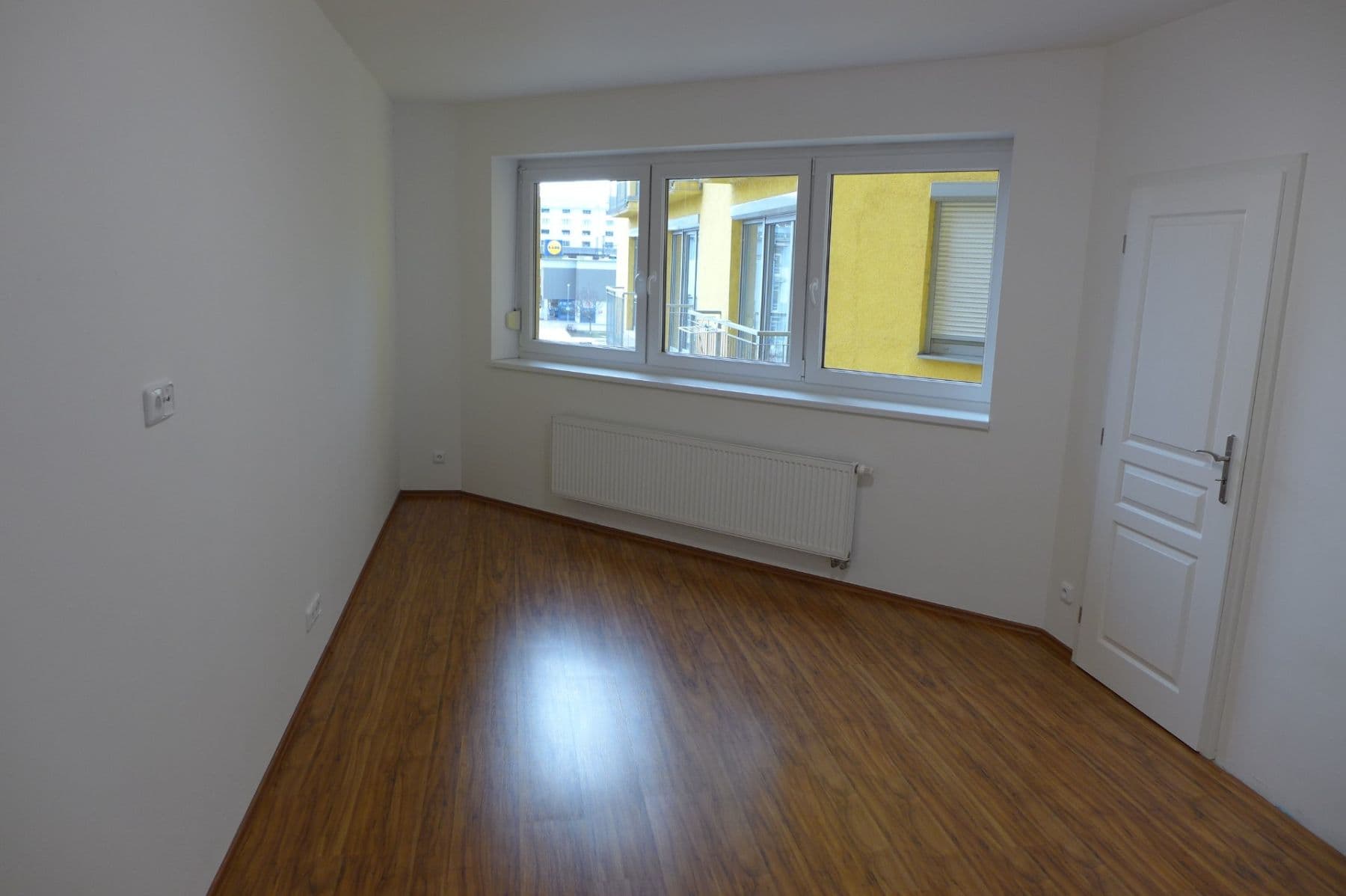 1 bedroom with open-plan kitchen flat to rent, 82 m², Na Harfě, Prague, Prague 1 bedroom with open-plan kitchen flat to rent, 82 m², Na Harfě, Prague, Prague