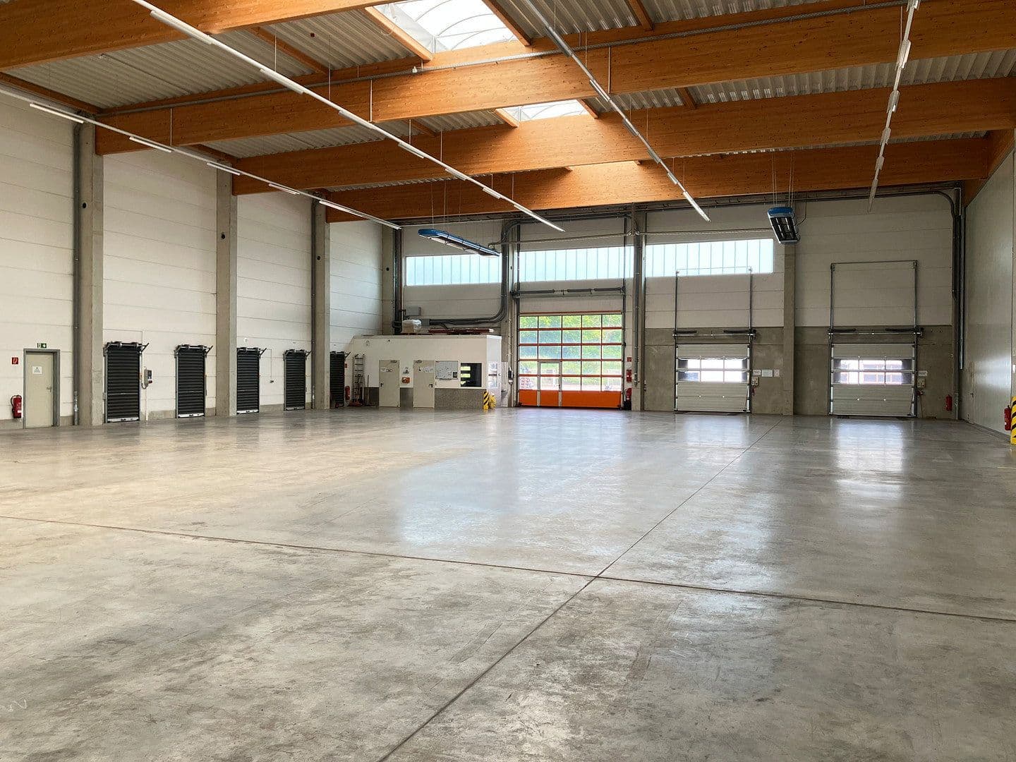 non-residential property to rent, 3,170 m², Tüttleben, Thuringia non-residential property to rent, 3,170 m², Tüttleben, Thuringia