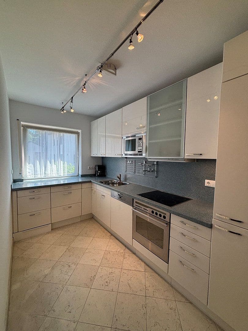2 bedroom with open-plan kitchen flat for sale, 103 m², Karwendelstraße 4a, Gröbenzell, Bavaria 2 bedroom with open-plan kitchen flat for sale, 103 m², Karwendelstraße 4a, Gröbenzell, Bavaria