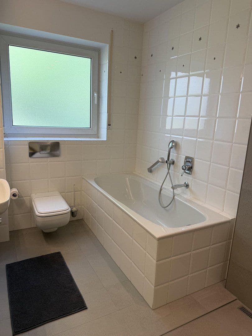 3 bedroom flat to rent, 110 m², Bergisch Gladbach, North Rhine-Westphalia 3 bedroom flat to rent, 110 m², Bergisch Gladbach, North Rhine-Westphalia