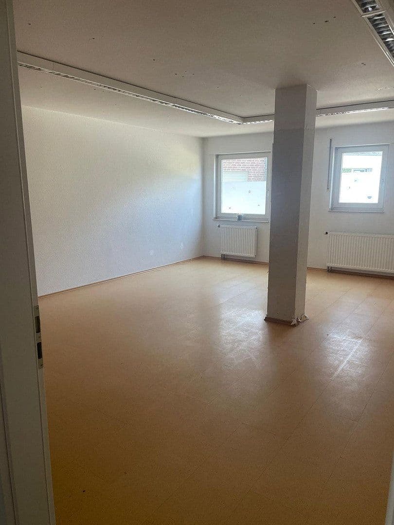 office for sale, 174 m², Große Rurstraße 88, Jülich, North Rhine-Westphalia office for sale, 174 m², Große Rurstraße 88, Jülich, North Rhine-Westphalia