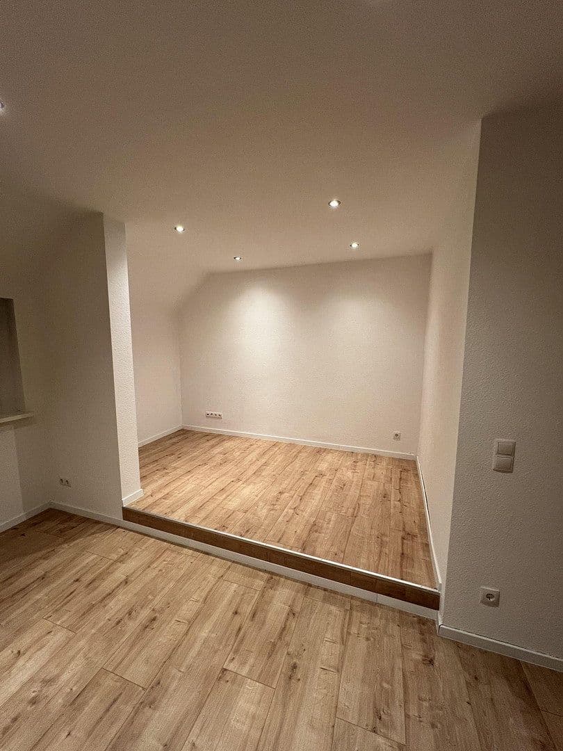5 bedroom flat to rent, 128 m², Dorfbrunnenstraße 32, Wörth am Rhein, Rhineland-Palatinate 5 bedroom flat to rent, 128 m², Dorfbrunnenstraße 32, Wörth am Rhein, Rhineland-Palatinate