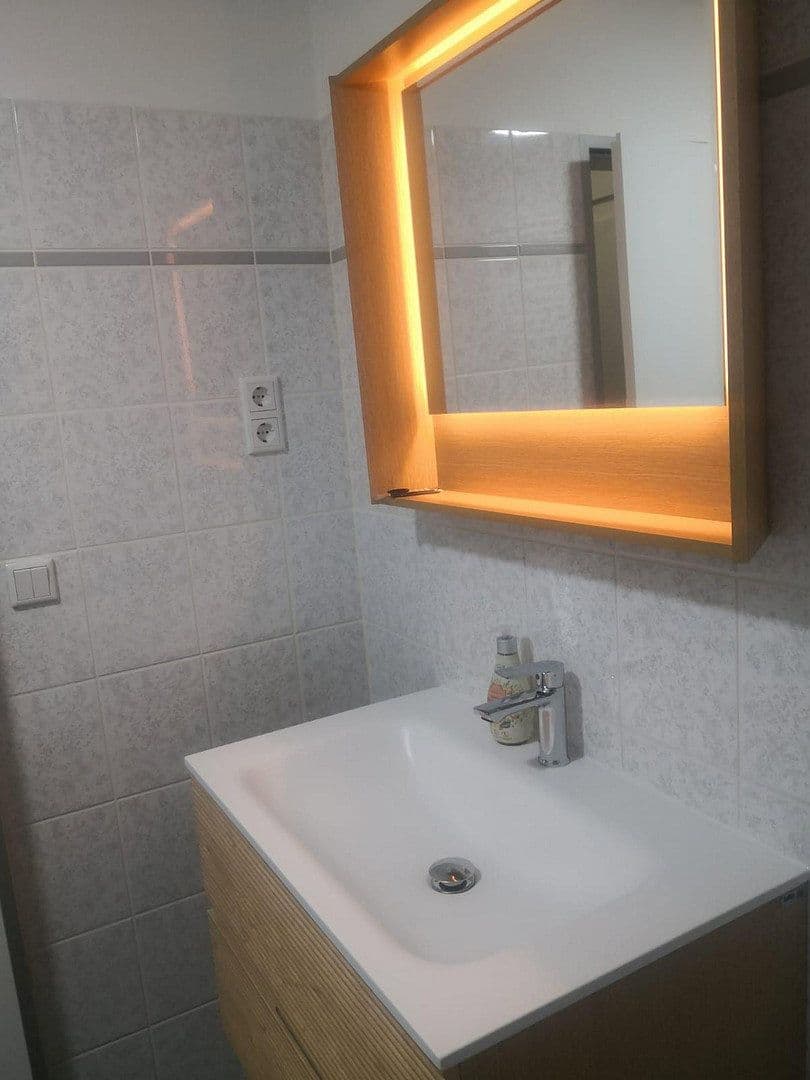 1 bedroom flat to rent, 35 m², Mittelstr. 3, Burscheid, North Rhine-Westphalia 1 bedroom flat to rent, 35 m², Mittelstr. 3, Burscheid, North Rhine-Westphalia