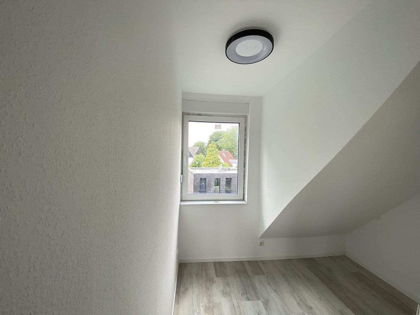 Studio flat to rent, 37 m², Mülheim, North Rhine-Westphalia Studio flat to rent, 37 m², Mülheim, North Rhine-Westphalia