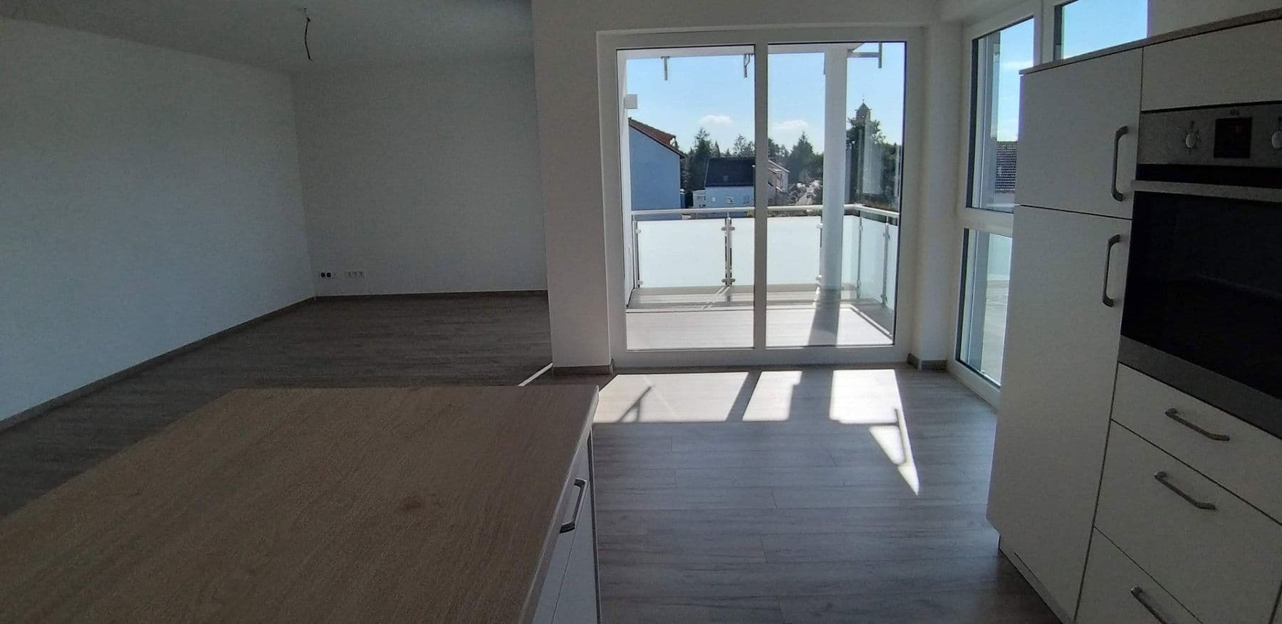 2 bedroom with open-plan kitchen flat to rent, 98 m², Homburg, Saarland 2 bedroom with open-plan kitchen flat to rent, 98 m², Homburg, Saarland