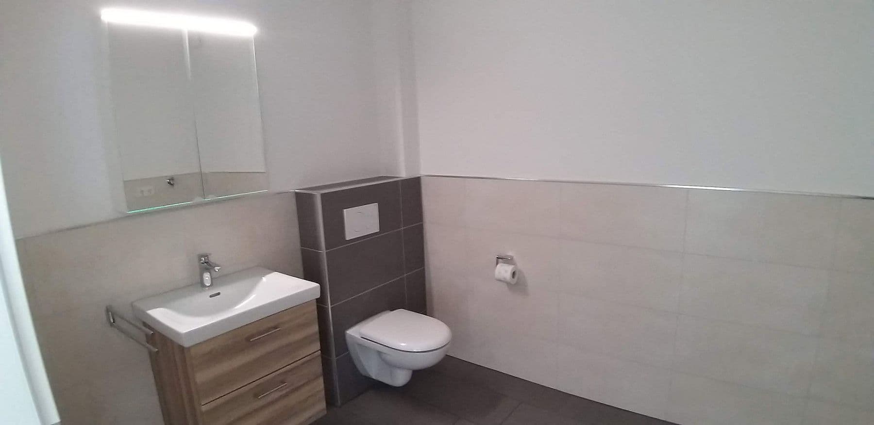 2 bedroom with open-plan kitchen flat to rent, 98 m², Homburg, Saarland 2 bedroom with open-plan kitchen flat to rent, 98 m², Homburg, Saarland