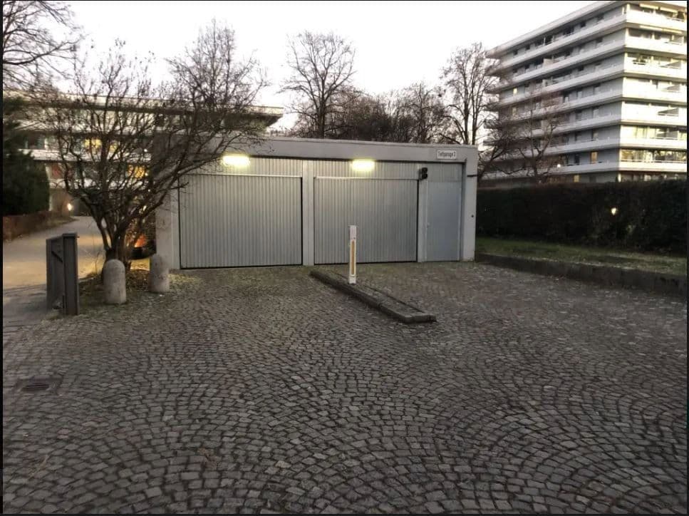 garage to rent, 25 m², Klingsorstrasse 10/Stolzingstrasse 4, München, Bavaria garage to rent, 25 m², Klingsorstrasse 10/Stolzingstrasse 4, München, Bavaria