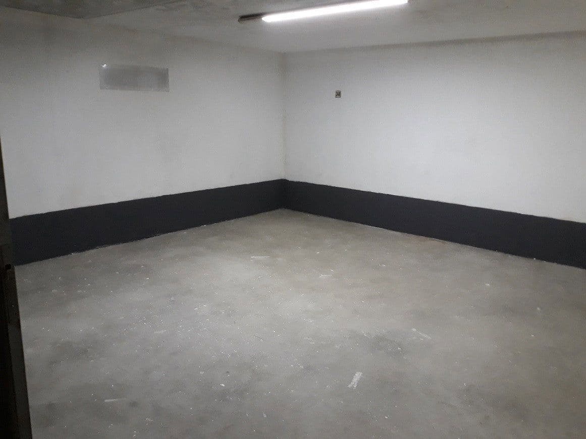 garage to rent, 25 m², Klingsorstrasse 10/Stolzingstrasse 4, München, Bavaria garage to rent, 25 m², Klingsorstrasse 10/Stolzingstrasse 4, München, Bavaria