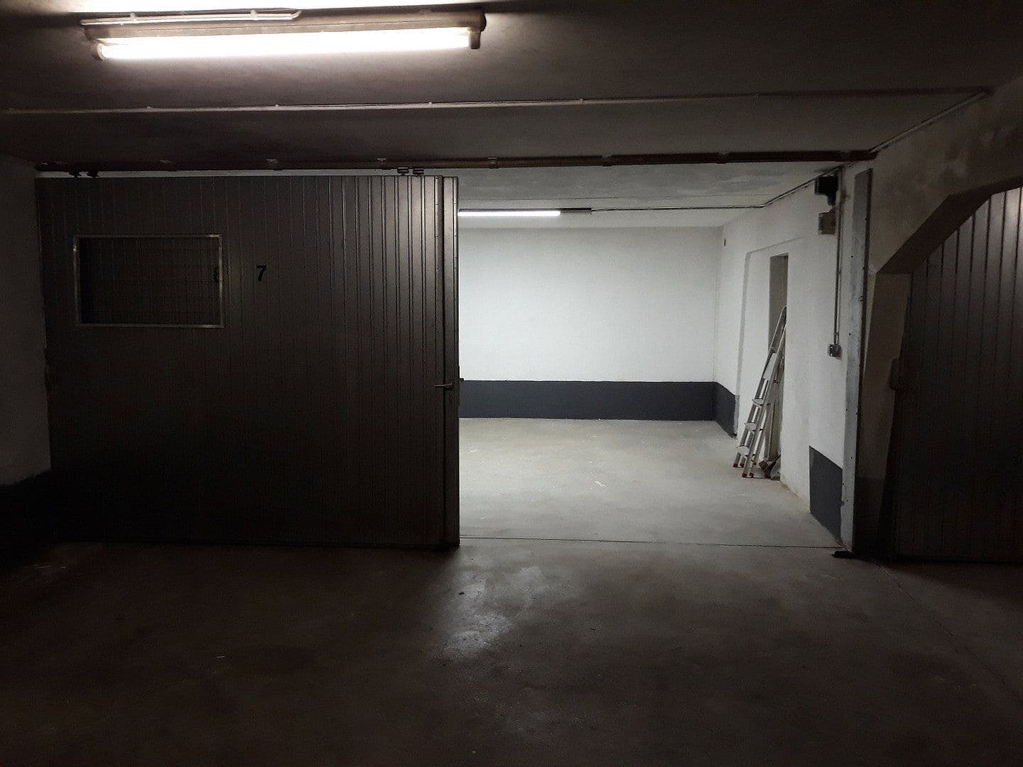 garage to rent, 25 m², Klingsorstrasse 10/Stolzingstrasse 4, München, Bavaria garage to rent, 25 m², Klingsorstrasse 10/Stolzingstrasse 4, München, Bavaria