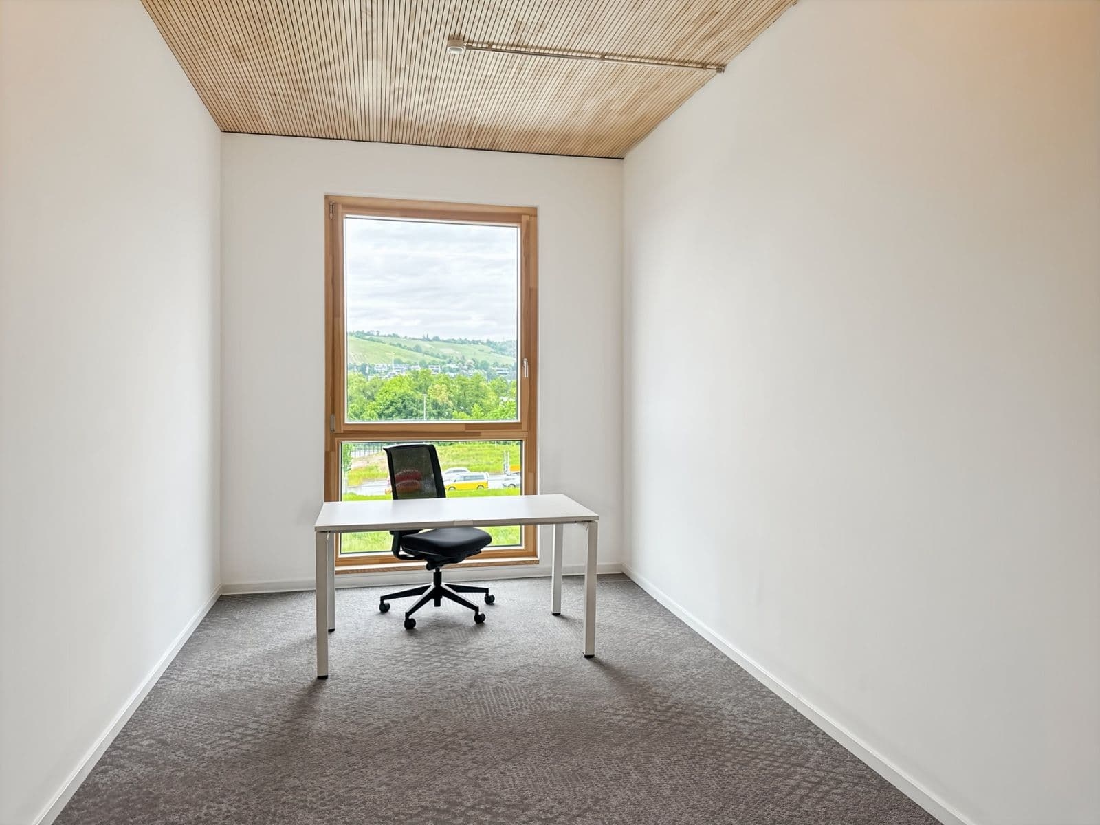 office to rent, 600 m², Friedrich-Henning-Straße 17, Metzingen, Baden-Württemberg office to rent, 600 m², Friedrich-Henning-Straße 17, Metzingen, Baden-Württemberg