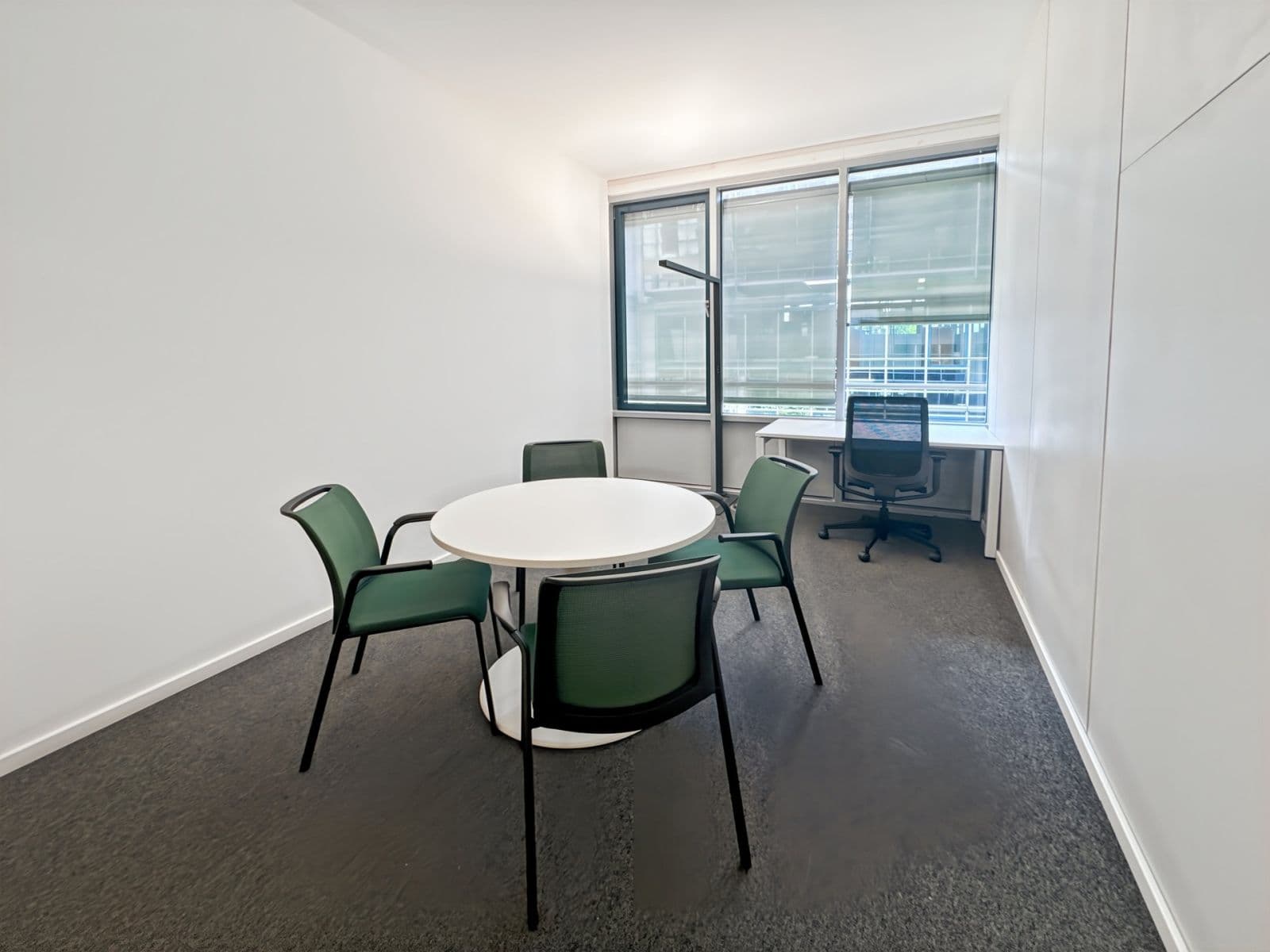 office to rent, 873 m², Carl-Benz-Str. 9-11, Schwetzingen, Baden-Württemberg office to rent, 873 m², Carl-Benz-Str. 9-11, Schwetzingen, Baden-Württemberg