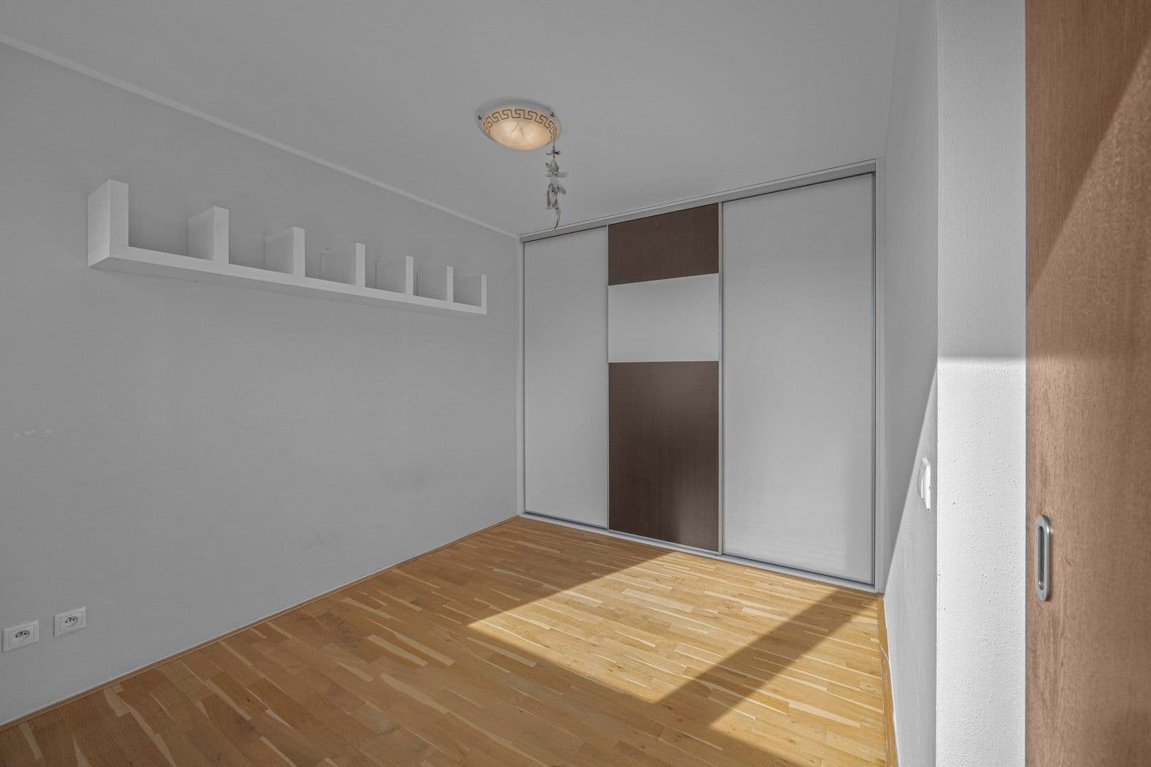 1 bedroom with open-plan kitchen flat to rent, 54 m², Rotavská, Prague, Prague 1 bedroom with open-plan kitchen flat to rent, 54 m², Rotavská, Prague, Prague