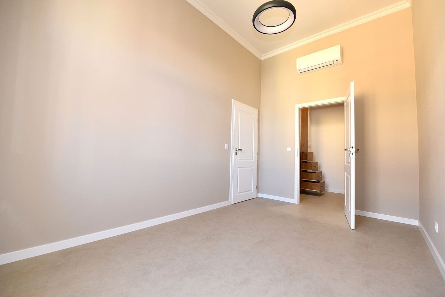 3 bedroom with open-plan kitchen flat to rent, 84 m², Palackého, Prague, Prague 3 bedroom with open-plan kitchen flat to rent, 84 m², Palackého, Prague, Prague