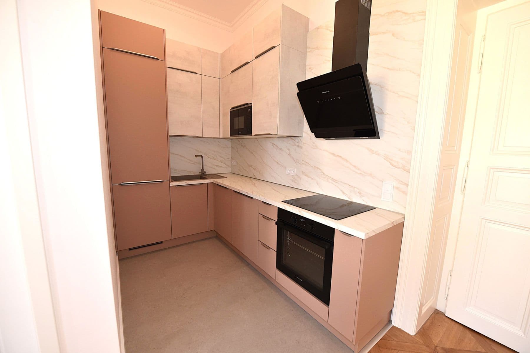 3 bedroom with open-plan kitchen flat to rent, 84 m², Palackého, Prague, Prague 3 bedroom with open-plan kitchen flat to rent, 84 m², Palackého, Prague, Prague