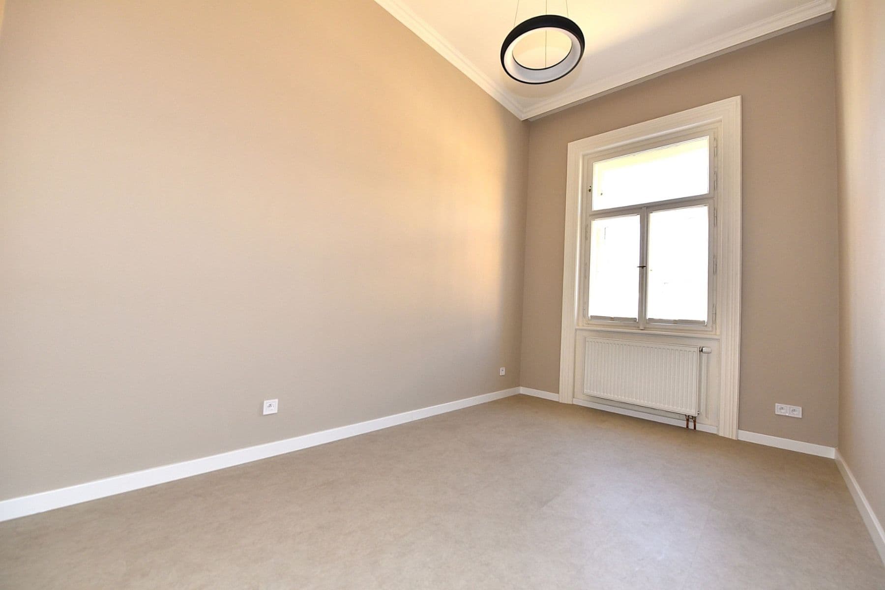 3 bedroom with open-plan kitchen flat to rent, 84 m², Palackého, Prague, Prague 3 bedroom with open-plan kitchen flat to rent, 84 m², Palackého, Prague, Prague
