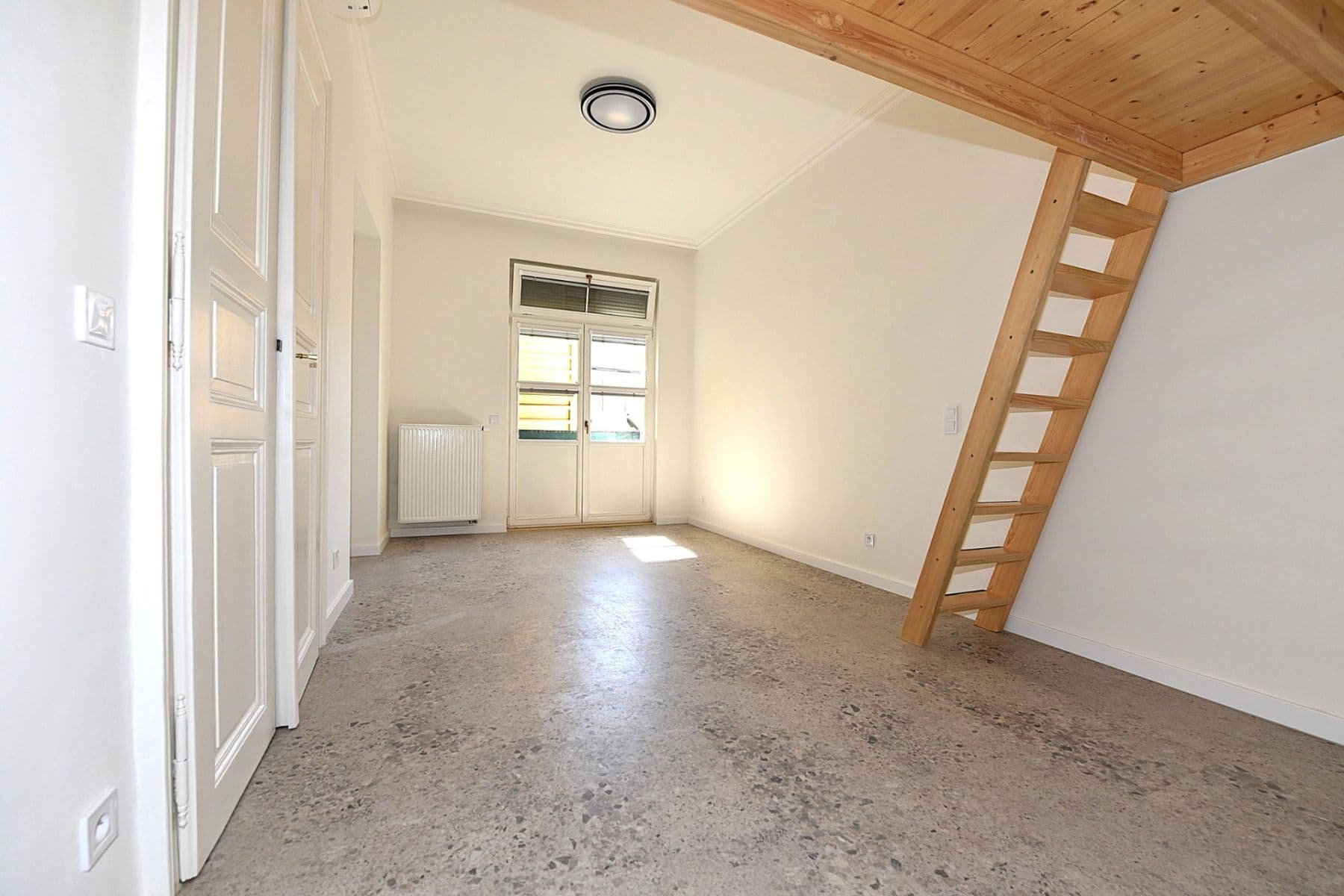 3 bedroom with open-plan kitchen flat to rent, 84 m², Palackého, Prague, Prague 3 bedroom with open-plan kitchen flat to rent, 84 m², Palackého, Prague, Prague