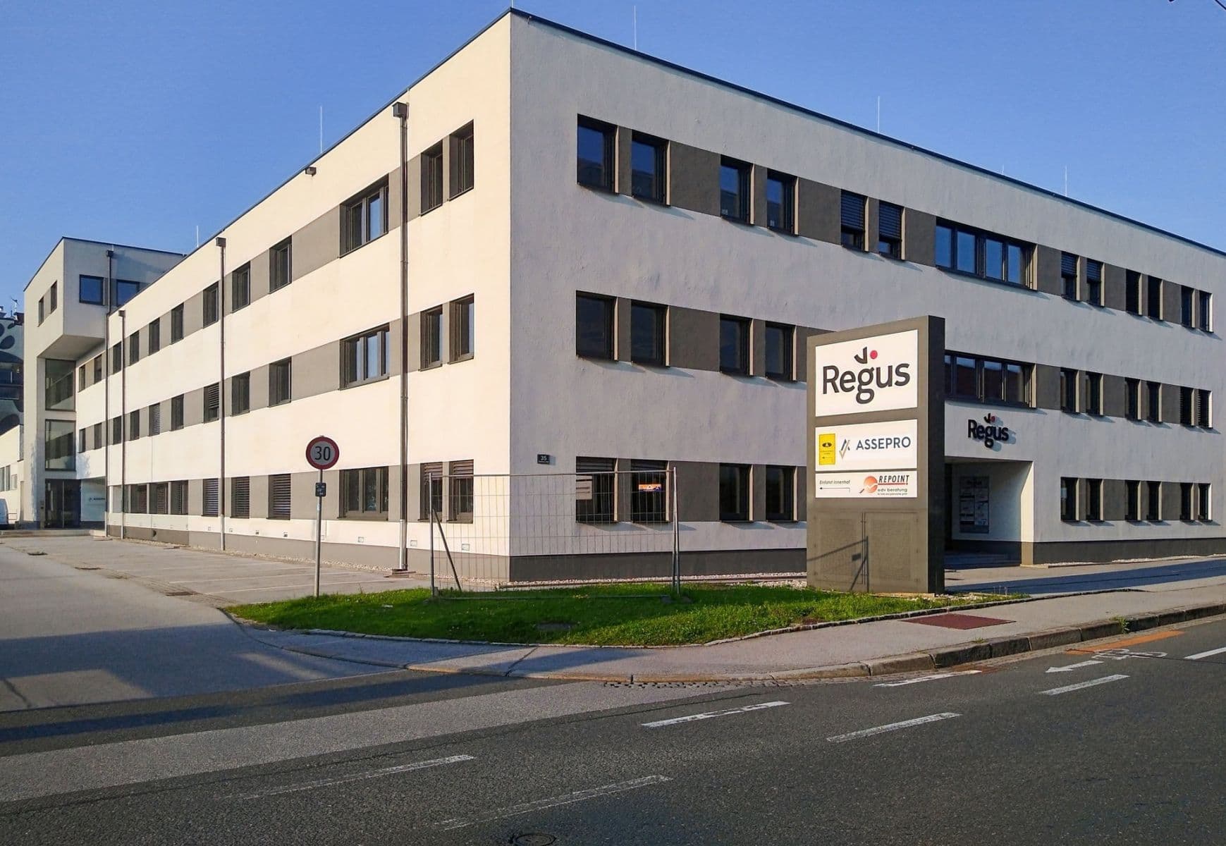office to rent, 2,465 m², Siezenheimer straße, Salzburg, Salzburg office to rent, 2,465 m², Siezenheimer straße, Salzburg, Salzburg