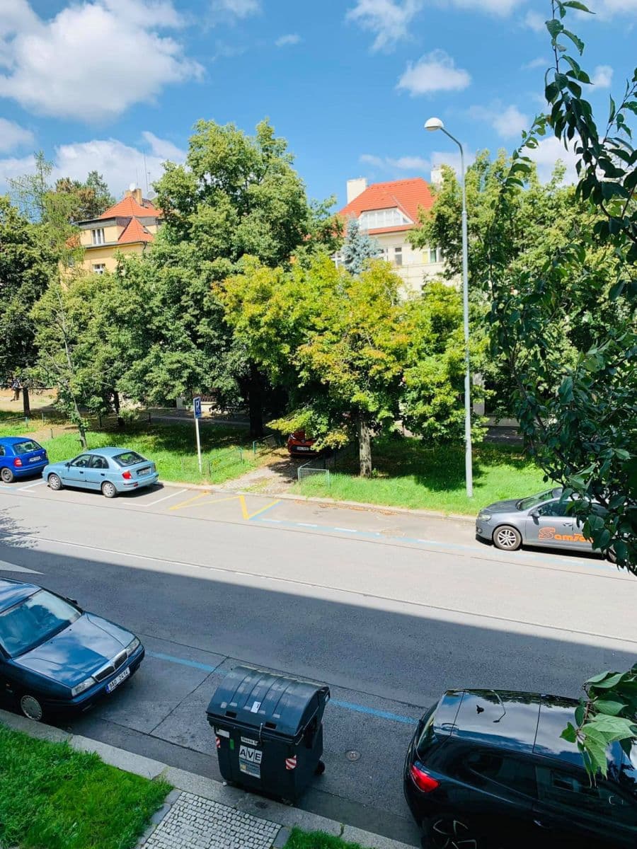 1 bedroom with open-plan kitchen flat to rent, 45 m², Ruská, Prague, Prague 1 bedroom with open-plan kitchen flat to rent, 45 m², Ruská, Prague, Prague