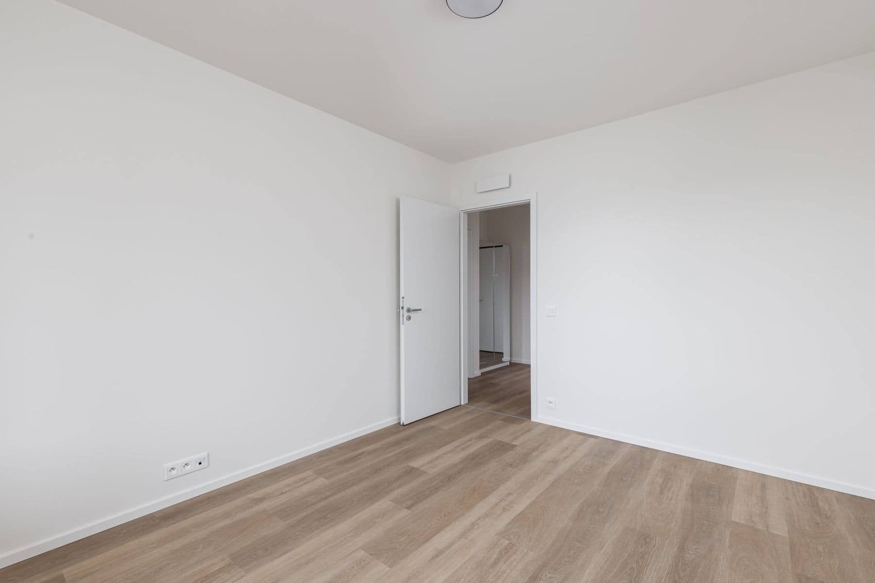 1 bedroom with open-plan kitchen flat to rent, 52 m², Waltariho, Prague, Prague 1 bedroom with open-plan kitchen flat to rent, 52 m², Waltariho, Prague, Prague