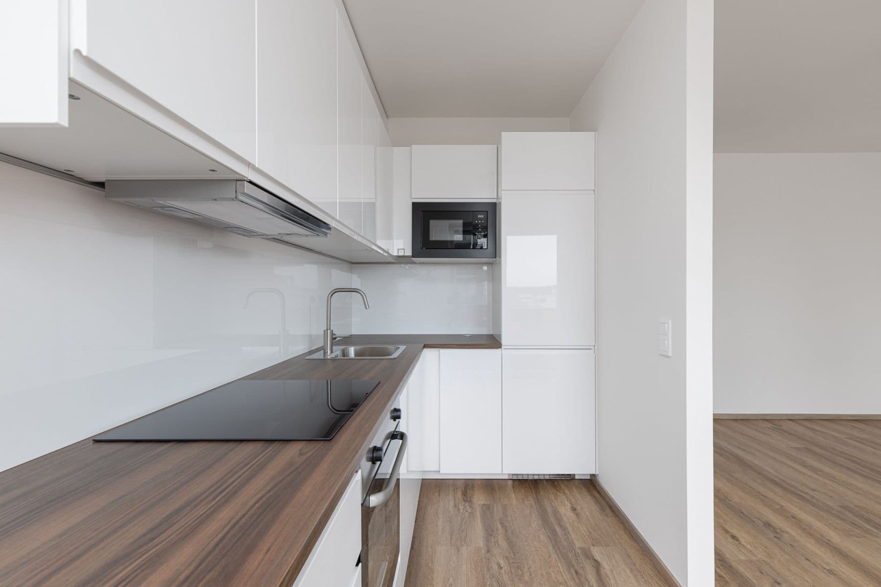 Studio flat to rent, 36 m², Waltariho, Prague, Prague Studio flat to rent, 36 m², Waltariho, Prague, Prague
